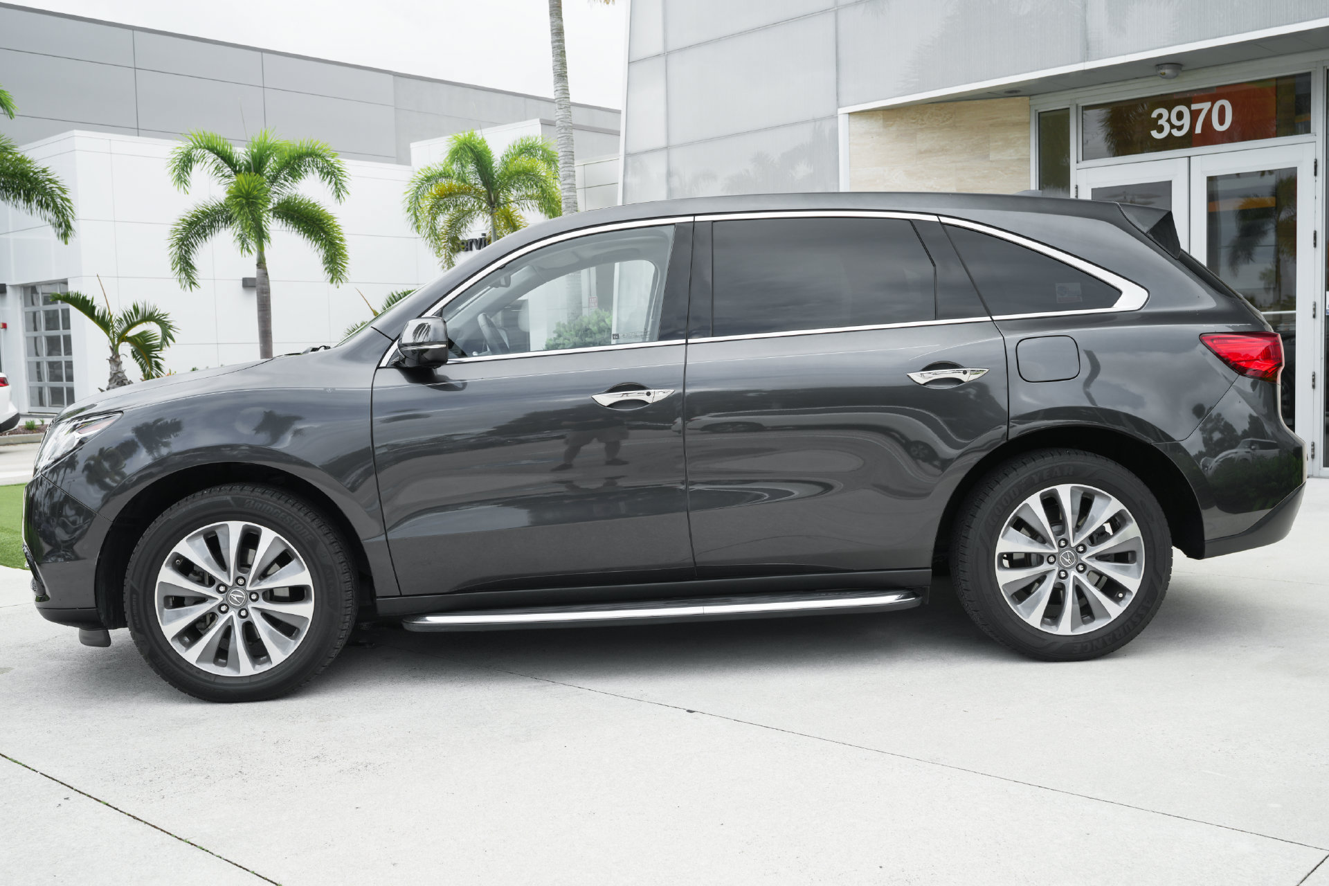 Used 2014 Acura MDX w/ Technology Package AWD/4WD image 19