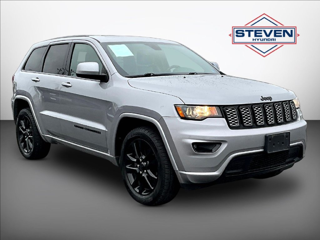 Used 2020 Jeep Grand Cherokee Altitude AWD/4WD image 1