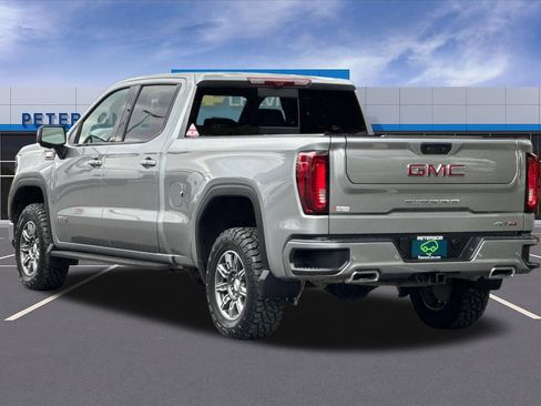 Used 2024 GMC Sierra 1500 AT4 w/ Technology Package AWD/4WD image 6