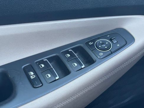 Used 2022 Hyundai Santa Fe SE FWD image 7