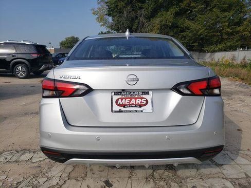 New 2025 Nissan Versa SV w/ Trunk Package FWD image 5