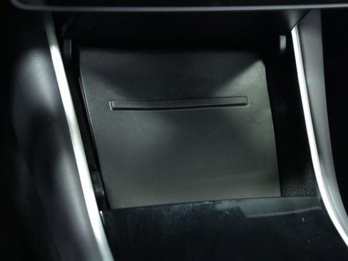 Used 2019 Tesla Model 3 Long Range image 23