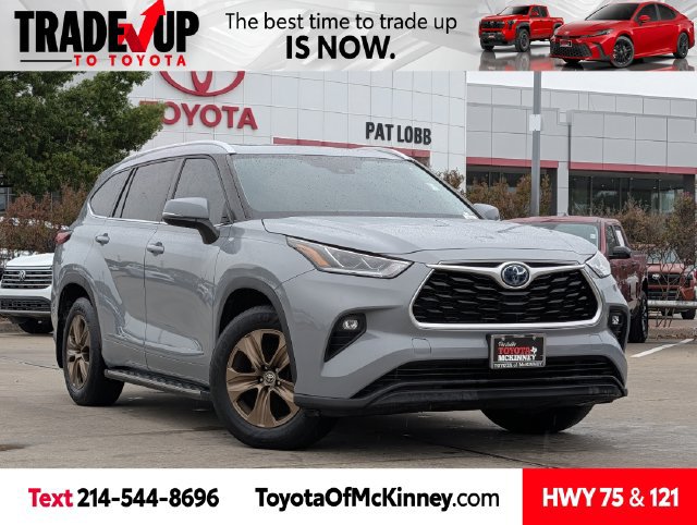 Used 2022 Toyota Highlander Bronze Edition FWD 360° Tour