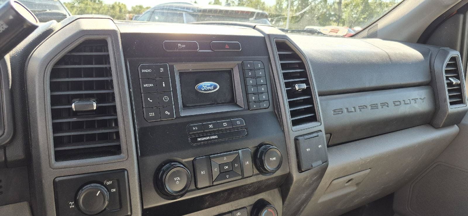 Used 2020 Ford F250 XL RWD image 8