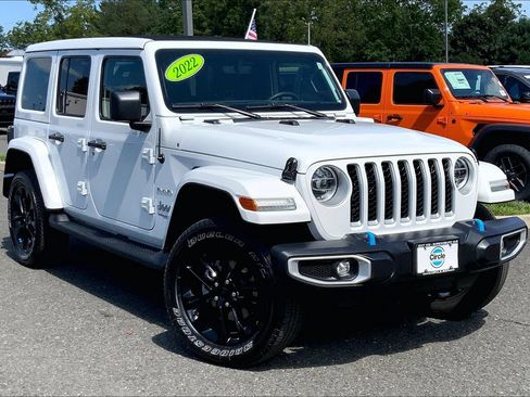Used 2022 Jeep Wrangler Unlimited Sahara w/ Cold Weather Group AWD/4WD image 2