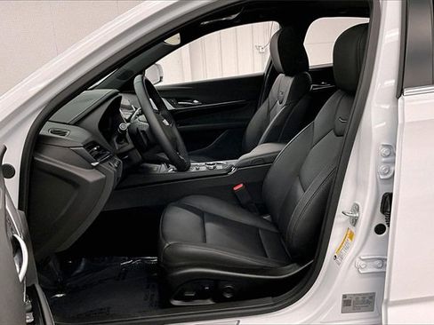 Used 2025 Cadillac CT4 Premium Luxury image 22
