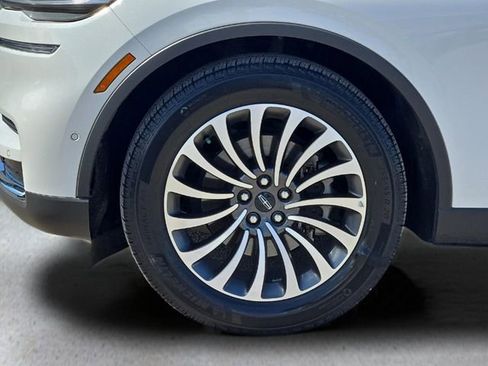 Used 2023 Lincoln Aviator Reserve w/ Equipment Group 201A image 9