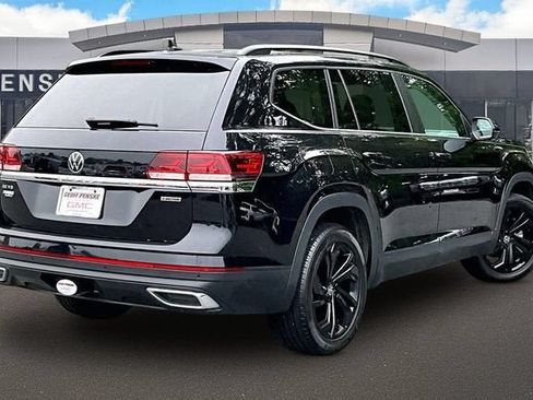 Used 2021 Volkswagen Atlas SE w/ Panoramic Sunroof Package AWD/4WD image 2