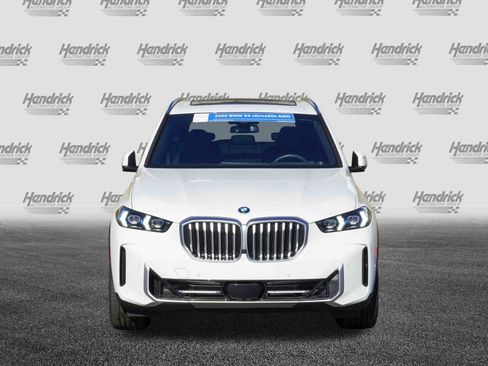 Certified 2025 BMW X5 xDrive50e w/ Premium Package image 3