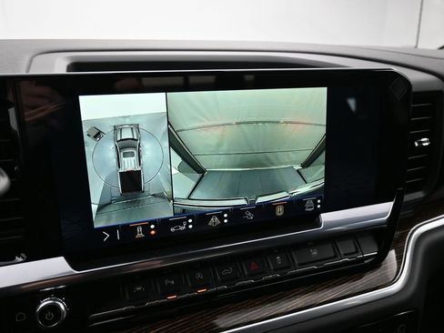 New 2026 GMC Sierra 1500 SLE w/ Preferred Package image 15