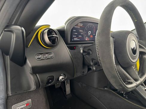 Used 2020 McLaren 720S Luxury image 18