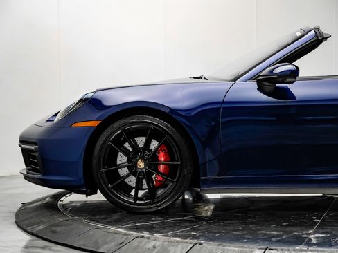 Used 2024 Porsche 911 Targa 4S image 10