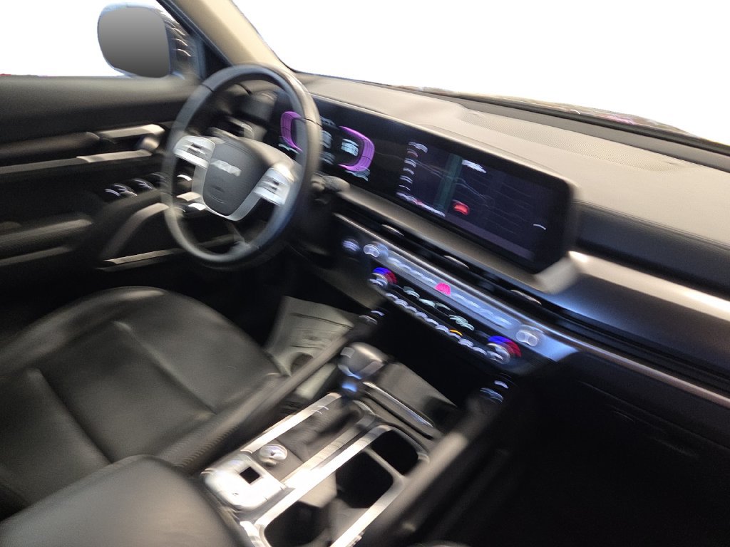 Used 2025 Kia Telluride S FWD image 16