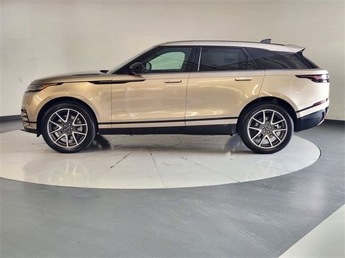 New 2026 Land Rover Range Rover Velar Dynamic SE image 5
