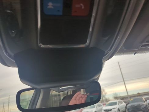 Used 2024 Jeep Grand Cherokee Limited image 55