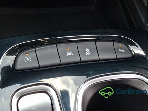 Certified 2021 Buick Envision Essence w/ Technology Package I FWD image 25