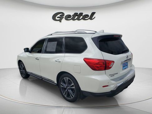 Used 2019 Nissan Pathfinder Platinum FWD image 6