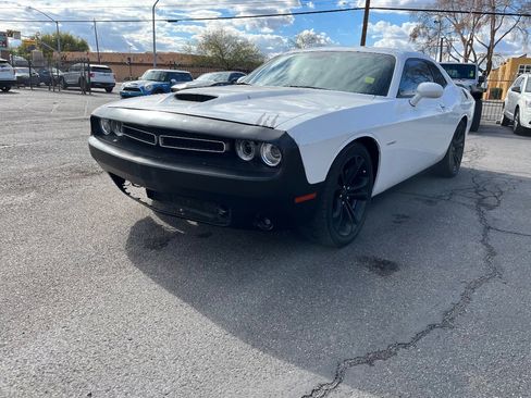 Used 2020 Dodge Challenger R/T image 7