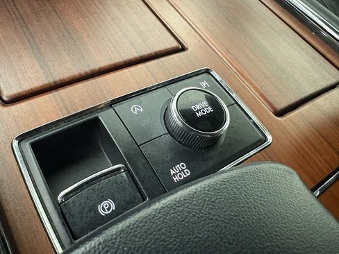 Used 2023 Lincoln Navigator Reserve image 36