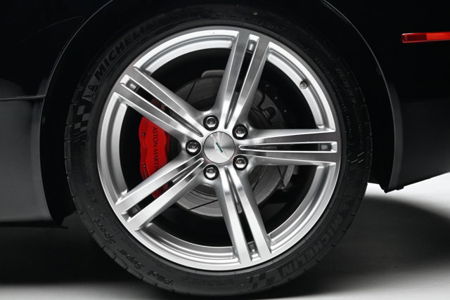 Used 2009 Aston Martin DB9 Coupe RWD image 33