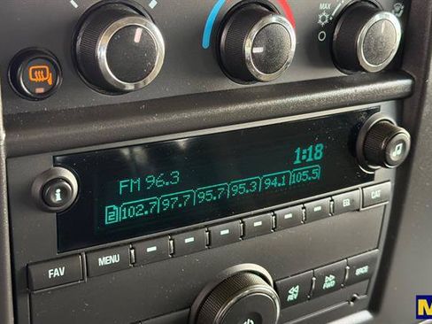 Used 2025 Chevrolet Express 2500 LT w/ LT Preferred Equipment Group RWD image 25