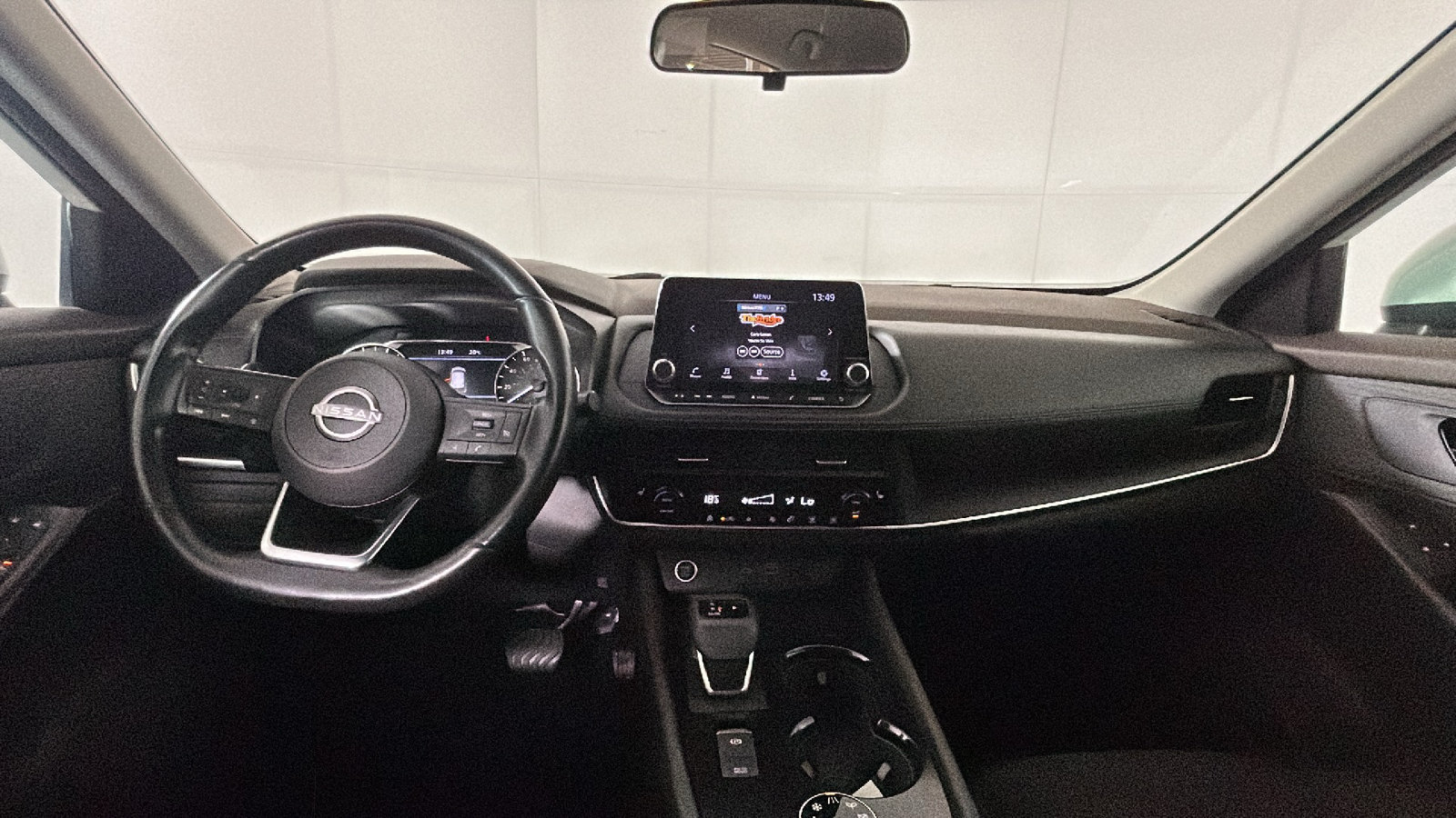 Used 2023 Nissan Rogue S AWD/4WD image 31