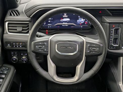 Used 2024 GMC Yukon XL Denali AWD/4WD image 26