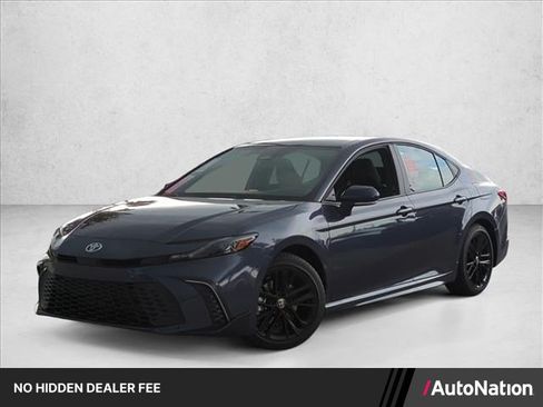 New 2026 Toyota Camry SE FWD image 1
