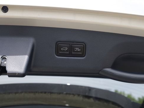 New 2026 Kia Carnival EX FWD image 17
