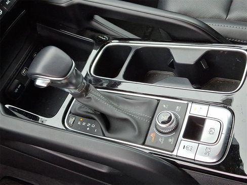 Certified 2023 Kia Telluride S image 12