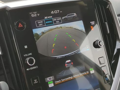 Used 2024 Subaru Ascent Limited w/ Technology Package image 12