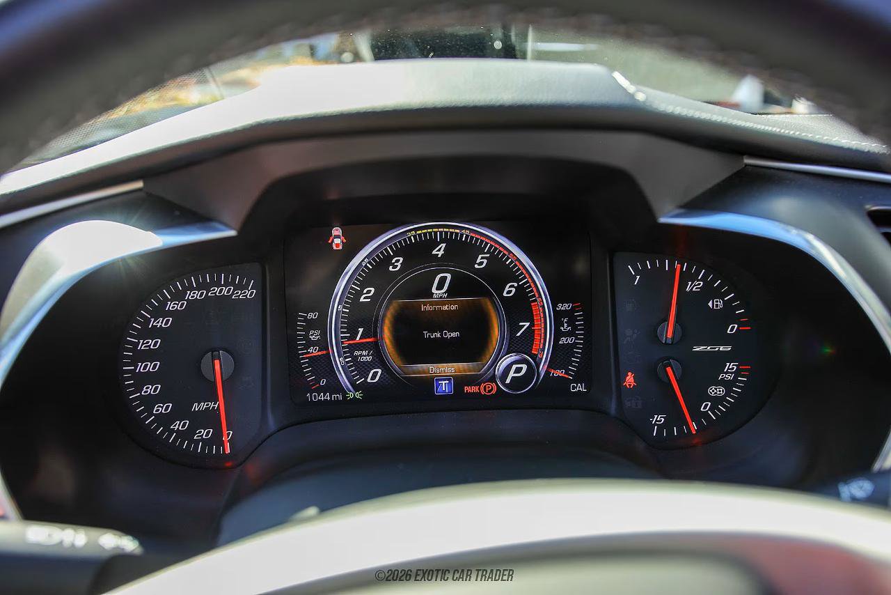 Used 2019 Chevrolet Corvette Z06 RWD image 26