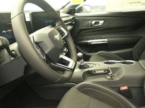 New 2026 Ford Mustang GT w/ GT Performance Package RWD image 17