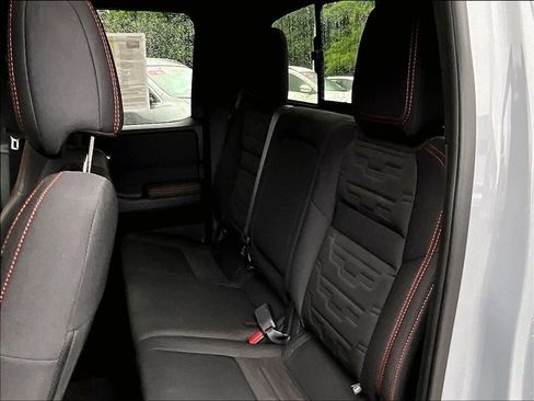 Used 2023 Nissan Frontier PRO-4X w/ Technology Package AWD/4WD image 15
