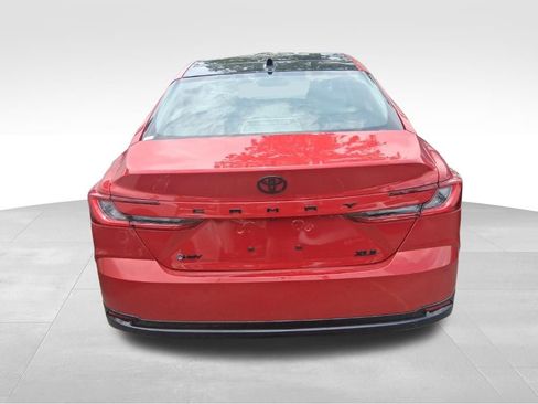 Used 2025 Toyota Camry XLE w/ Premium Plus Package FWD image 5