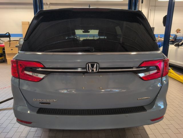 Used 2023 Honda Odyssey Touring image 3