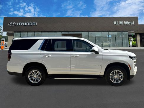 Used 2025 Chevrolet Tahoe LT AWD/4WD image 4