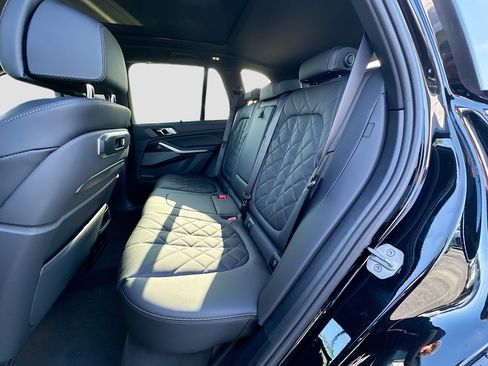 New 2026 BMW X5 sDrive40i w/ Executive Package RWD image 19