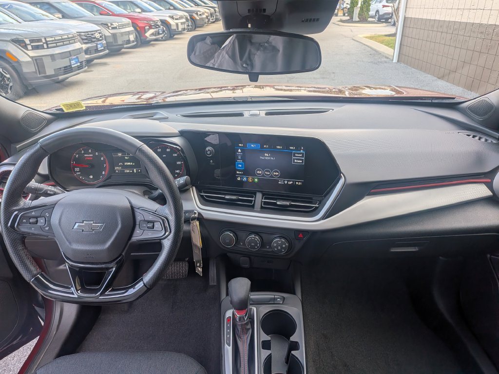 Used 2024 Chevrolet Trax RS w/ Driver Confidence Package FWD image 7