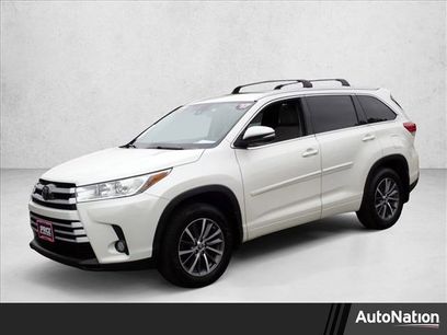Used 2017 Toyota Highlander XLE