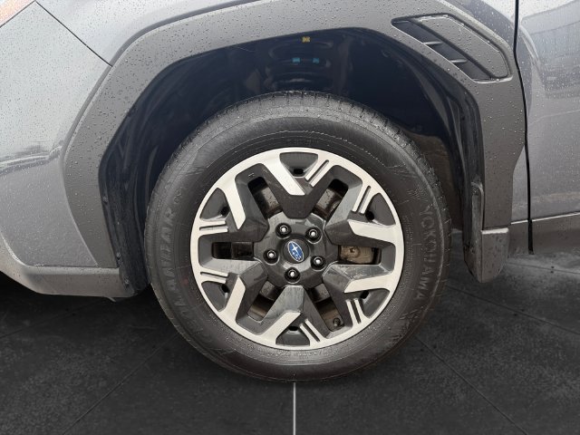 Certified 2025 Subaru Forester AWD/4WD image 14