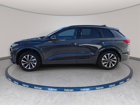 Certified 2025 Audi Q6 e-tron Premium w/ Convenience Package image 8