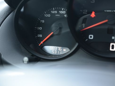 Used 2013 Porsche Boxster RWD image 18
