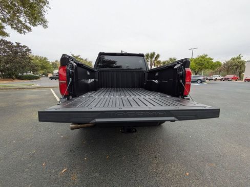 Used 2025 Toyota Tacoma SR5 image 12