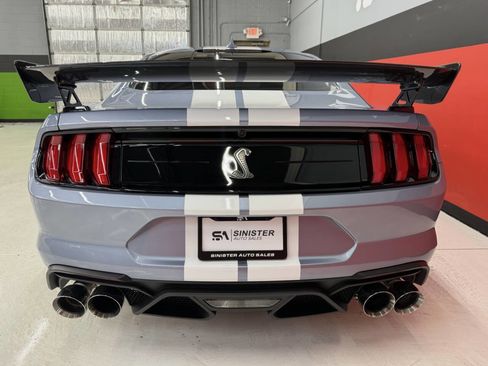 Used 2022 Ford Mustang Shelby GT500 w/ Technology Package RWD image 41