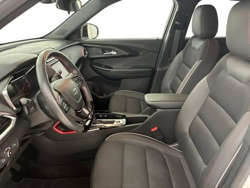 Certified 2023 Chevrolet TrailBlazer RS FWD image 12