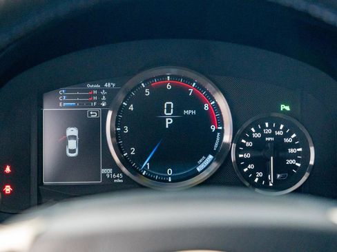 Used 2015 Lexus RC F w/ Premium Package RWD image 19
