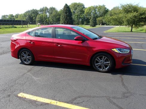 Used 2018 Hyundai Elantra SEL w/ Cargo Package FWD image 9