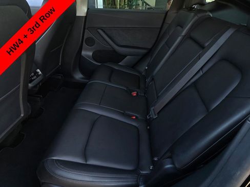 Used 2025 Tesla Model Y Long Range AWD/4WD image 12