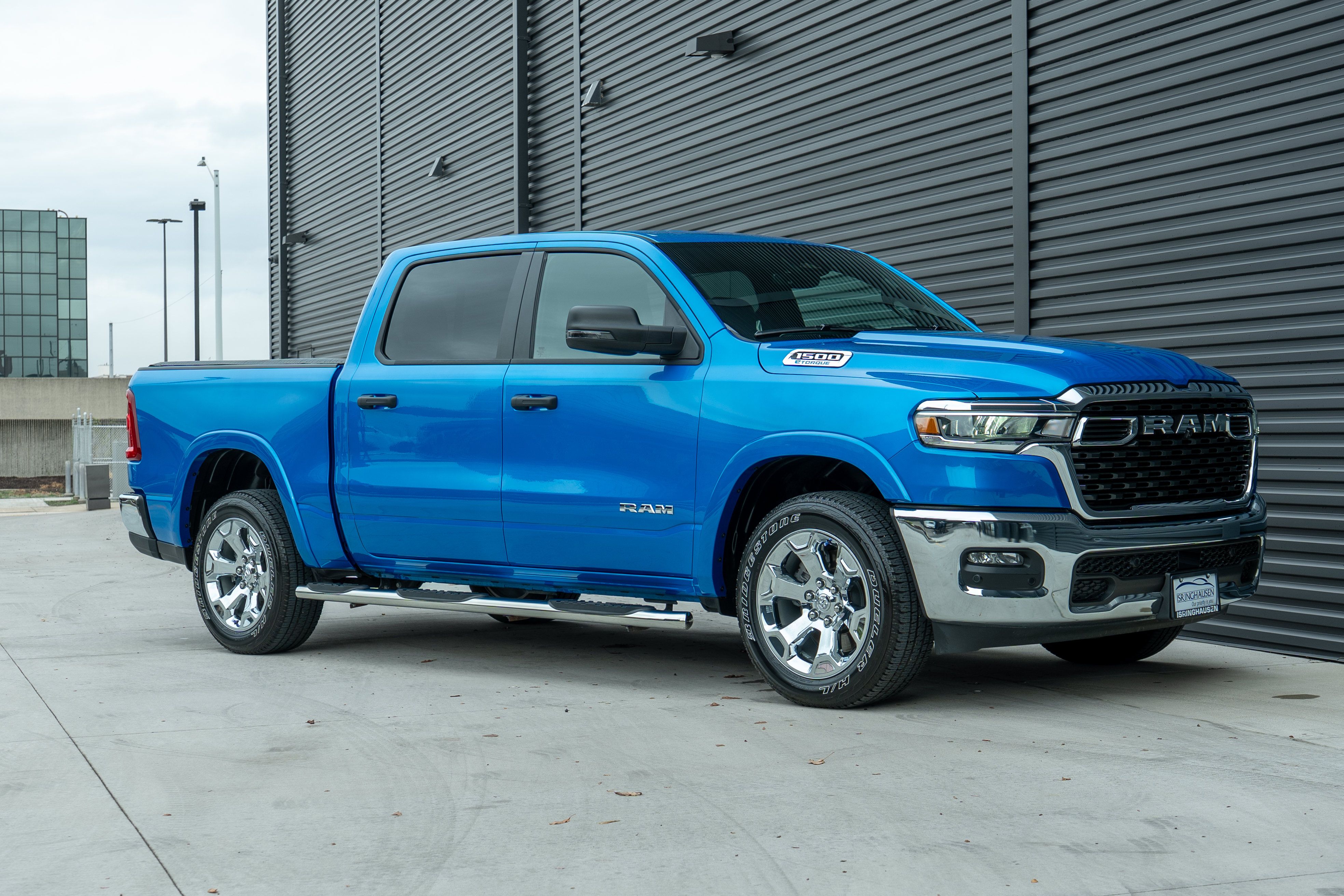 Used 2025 RAM 1500 Big Horn AWD/4WD image 3